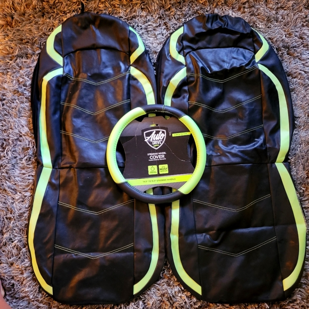 COPY - Glow in the dark seat covers + matching steering wheel cover BRAND NEW